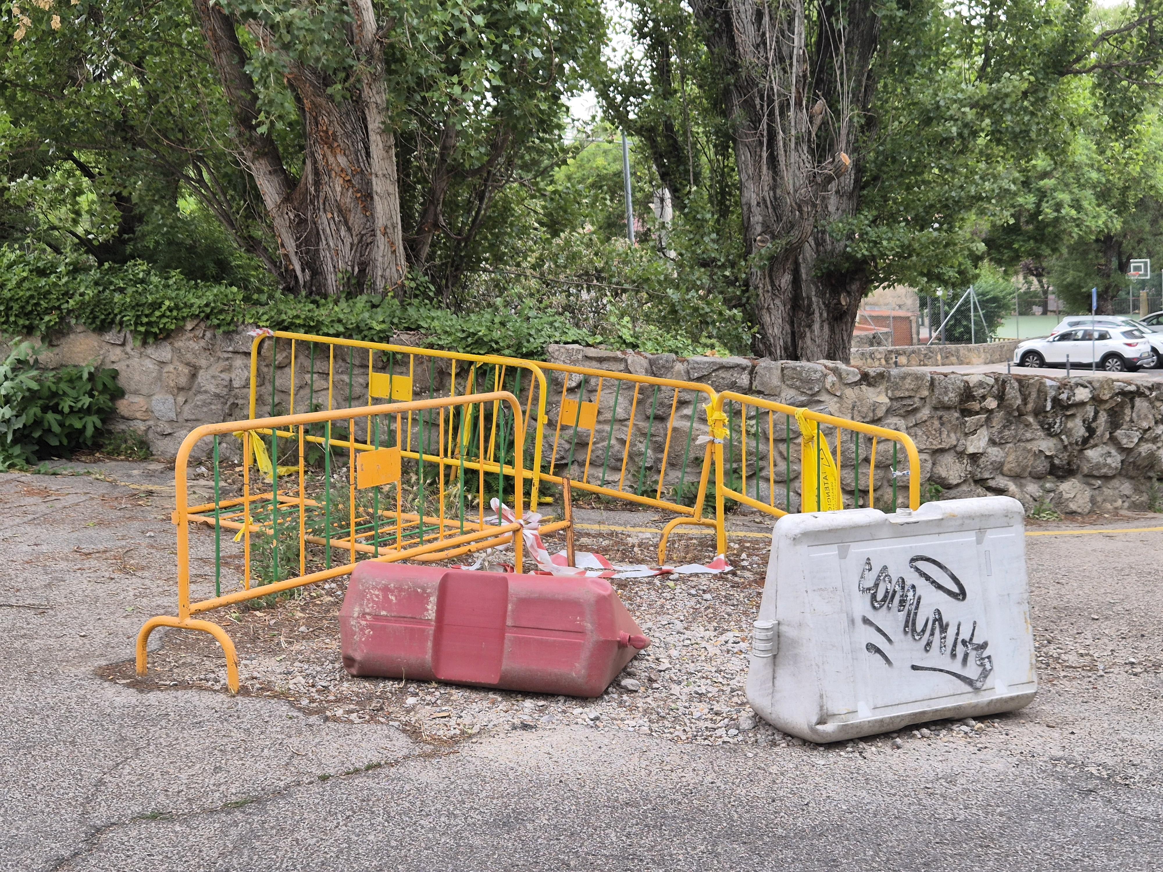 Fuente del caño viejo, Detalle de la carretera