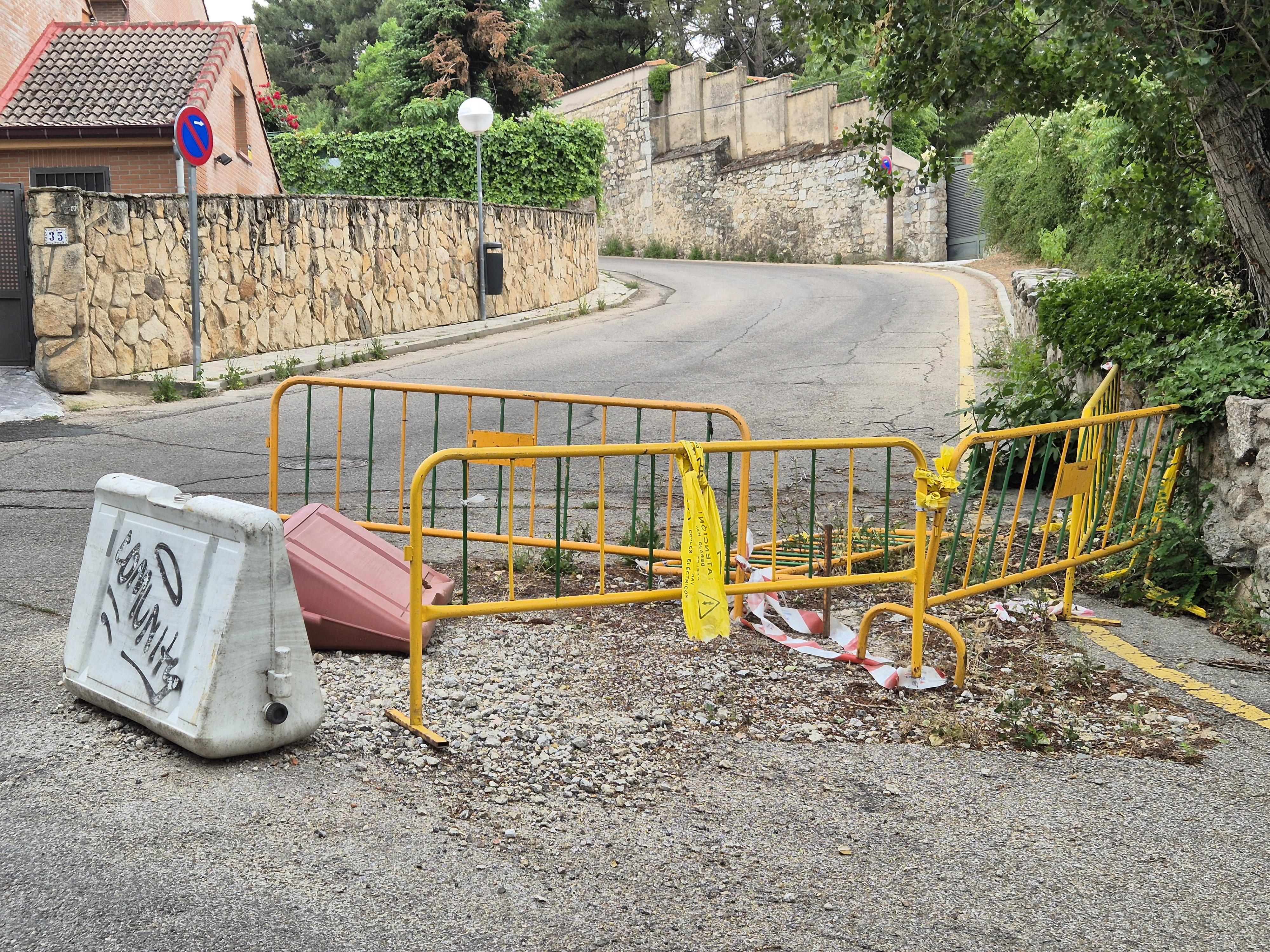 Fuente del caño viejo, Detalle de la carretera